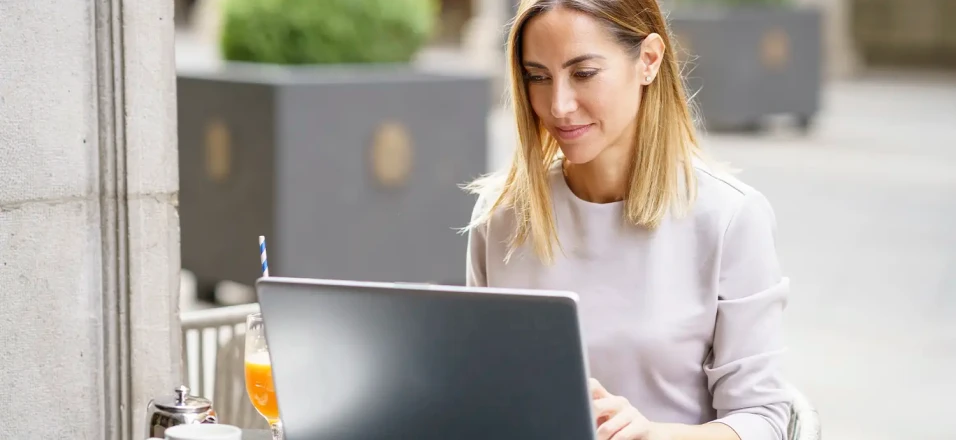 Visión Accom Adeslas